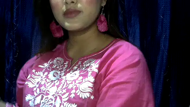 Snapshot of Princess_noorjahan chatting on January 12, 2026, 3:17 pm Princess noorjahan online show from January 12, 2026, 3:17 pm