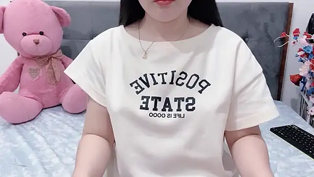 Funikio online show from May 16, 2026, 2:52 am