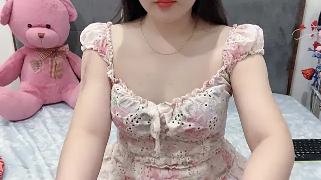Funikio online show from May 17, 2026, 1:25 am