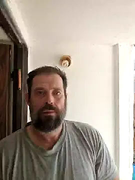 Snapshot of zefside42 chatting on November 3, 2025, 12:06 pm zefside42 online show from November 3, 2025, 12:06 pm