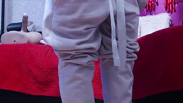 AyshaScott online show from January 9, 2026, 1:14 pm