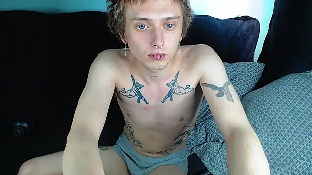 Snapshot of axxxturel chatting on January 3, 2025, 9:04 am axxxturel online show from January 3, 2025, 9:04 am