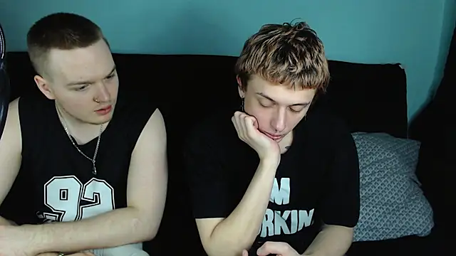 Snapshot of axxxturel chatting on January 7, 2025, 9:46 pm axxxturel online show from January 7, 2025, 9:46 pm