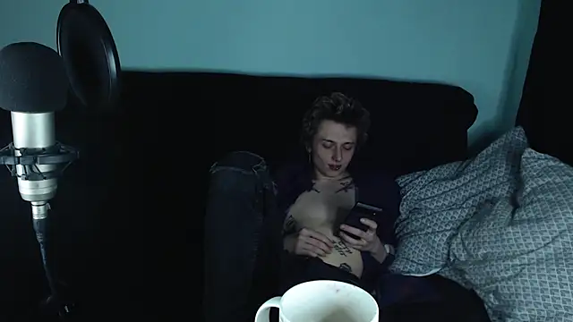 Snapshot of axxxturel chatting on January 12, 2025, 9:19 pm axxxturel online show from January 12, 2025, 9:19 pm