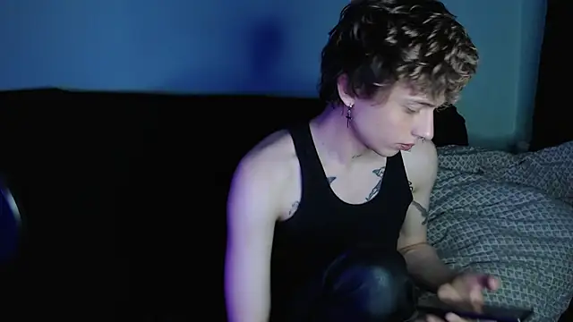 Snapshot of axxxturel chatting on March 22, 2025, 5:20 pm axxxturel online show from March 22, 2025, 5:20 pm