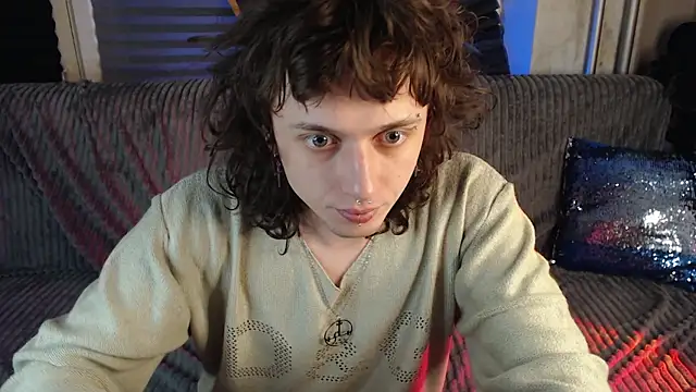 axxxturel online show from April 22, 2026, 3:57 pm