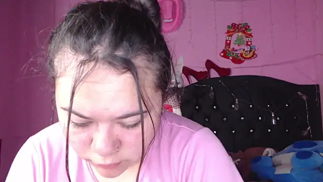 NikkiRous  online show from March 5, 2025, 12:55 pm