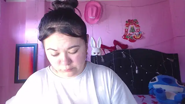 NikkiRous  online show from September 16, 2025, 12:39 pm