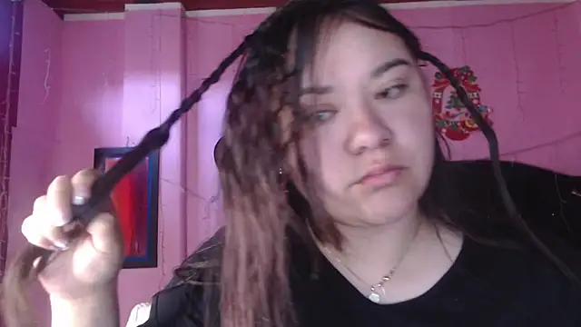 NikkiRous  online show from September 23, 2025, 12:30 pm