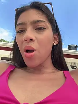 Snapshot of Ema_azel chatting on December 12, 2024, 4:53 pm Ema azel online show from December 12, 2024, 4:53 pm