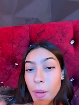 Snapshot of Ema_azel chatting on February 25, 2025, 4:42 pm Ema azel online show from February 25, 2025, 4:42 pm