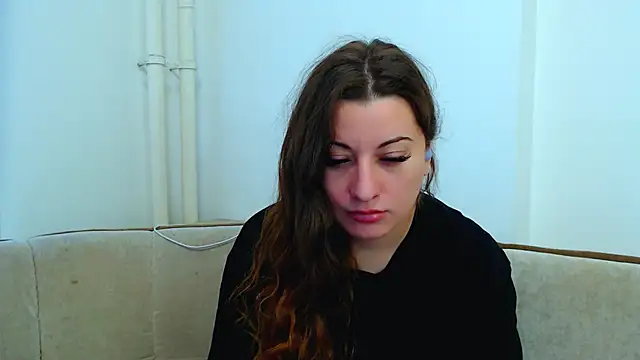 Helen Adams  online show from March 18, 2025, 12:47 pm