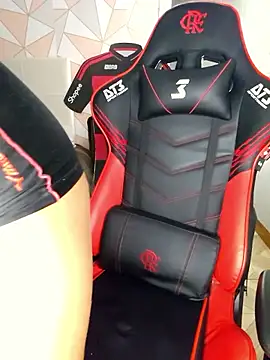 moreninhasilva online show from April 9, 2026, 12:21 am