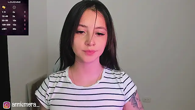 Snapshot of annie_mora chatting on January 17, 2025, 2:50 am annie mora online show from January 17, 2025, 2:50 am