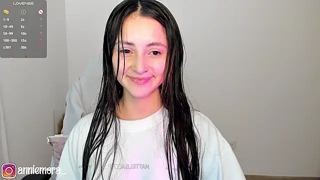 Snapshot of annie_mora chatting on February 25, 2025, 3:09 am annie mora online show from February 25, 2025, 3:09 am