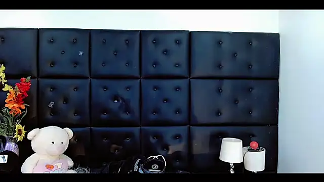 Daniela Pink  online show from February 24, 2026, 8:40 pm