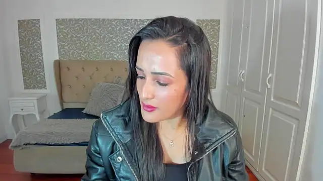 Snapshot of KimWessel_ chatting on October 20, 2025, 7:36 pm KimWessel  online show from October 20, 2025, 7:36 pm