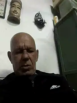 FabiQuilmes online show from September 21, 2025, 7:37 pm