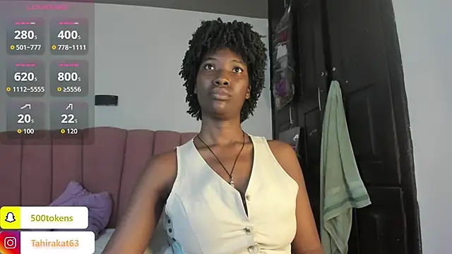 Snapshot of Tahira_21_ chatting on July 11, 2026, 12:52 pm Tahira 21 online show from July 11, 2026, 12:52 pm
