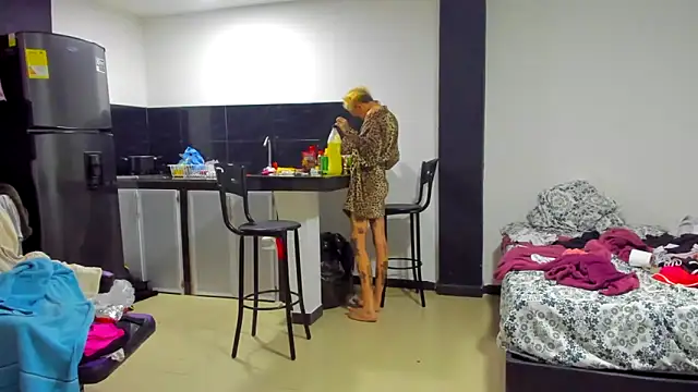 barbara anal squirt  online show from March 13, 2025, 8:59 am