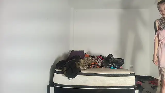 Snapshot of barbara_anal_squirt_ chatting on June 27, 2026, 12:22 pm barbara anal squirt online show from June 27, 2026, 12:22 pm