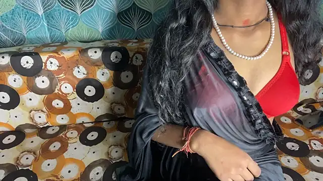 shuhana  online show from November 30, 2025, 5:11 am