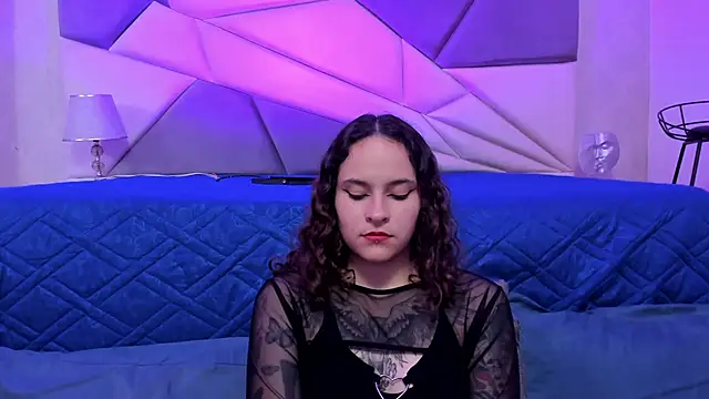 AnnyThompson  online show from January 22, 2025, 1:31 am