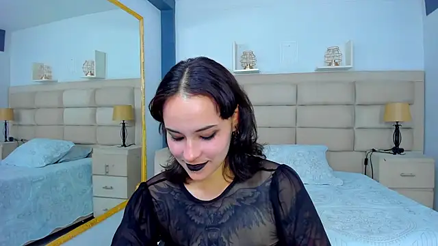 AnnyThompson  online show from September 12, 2025, 9:04 pm