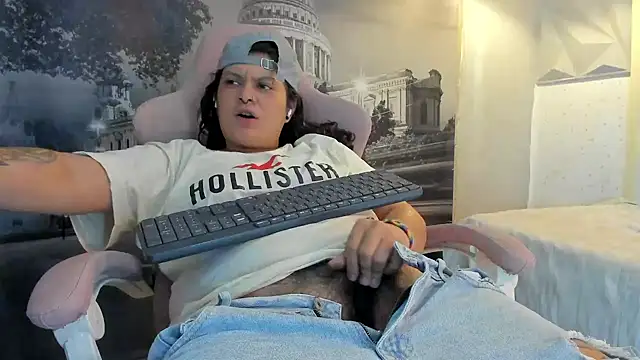 snowflake xxx online show from October 26, 2025, 11:31 pm