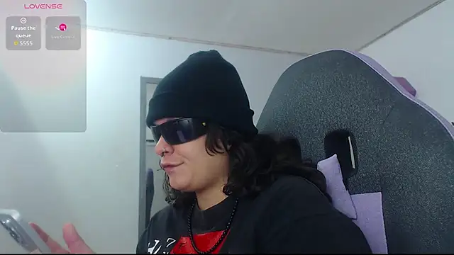 snowflake xxx online show from January 7, 2026, 12:46 am