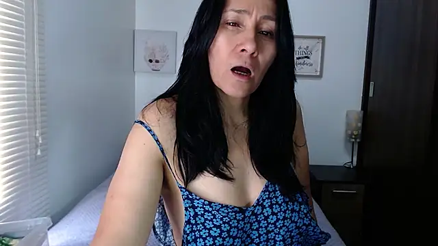 Maira B online show from April 10, 2026, 5:39 pm