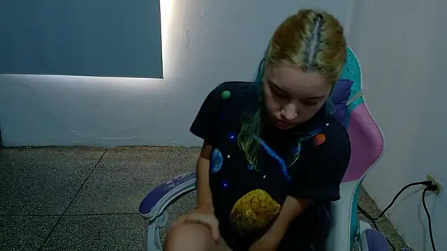 Snapshot of WandaDoll chatting on February 8, 2026, 12:30 pm WandaDoll online show from February 8, 2026, 12:30 pm