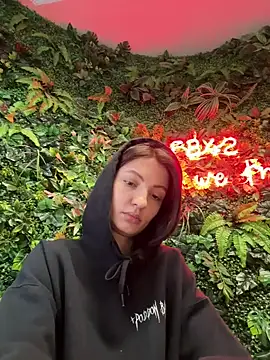 Snapshot of BabeRainbow chatting on January 10, 2025, 12:26 pm BabeRainbow online show from January 10, 2025, 12:26 pm