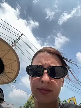 Snapshot of BabeRainbow chatting on January 24, 2025, 5:53 am BabeRainbow online show from January 24, 2025, 5:53 am