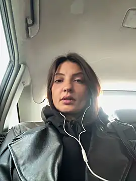 Snapshot of BabeRainbow chatting on February 13, 2025, 8:17 am BabeRainbow online show from February 13, 2025, 8:17 am