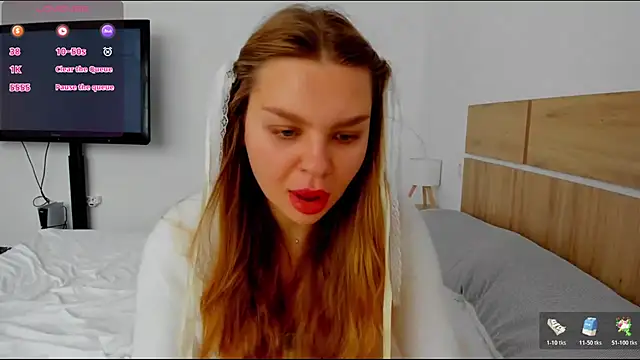 Molly sweetie online show from April 3, 2026, 6:22 am