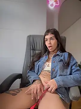 Snapshot of Nikatsu chatting on January 16, 2025, 7:20 pm Nikatsu online show from January 16, 2025, 7:20 pm