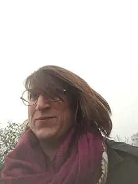 Snapshot of minierose chatting on February 4, 2025, 10:32 am minierose online show from February 4, 2025, 10:32 am