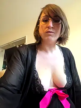 Snapshot of minierose chatting on March 18, 2025, 7:08 am minierose online show from March 18, 2025, 7:08 am