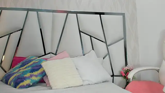  aurora18  online show from January 14, 2026, 3:12 am