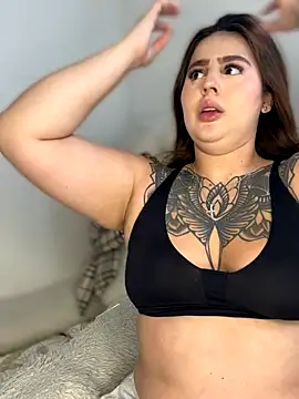 ValerieHilton online show from November 25, 2025, 9:26 pm