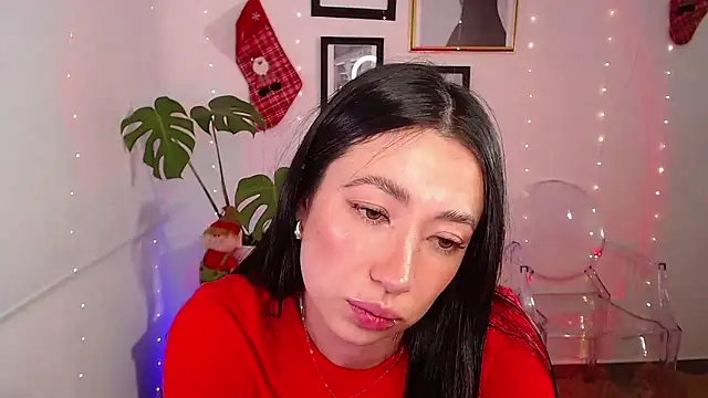 Snapshot of lilyy_evanss chatting on December 28, 2024, 2:43 am lilyy evanss online show from December 28, 2024, 2:43 am