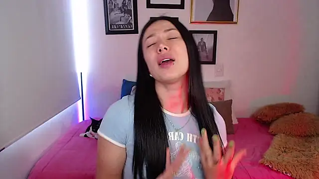 Snapshot of lilyy_evanss chatting on January 8, 2025, 9:23 pm lilyy evanss online show from January 8, 2025, 9:23 pm