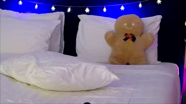 Snapshot of wow_Mia chatting on December 25, 2024, 4:44 am wow Mia online show from December 25, 2024, 4:44 am