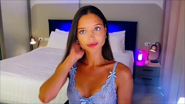 Snapshot of wow_Mia chatting on February 20, 2025, 2:18 am wow Mia online show from February 20, 2025, 2:18 am