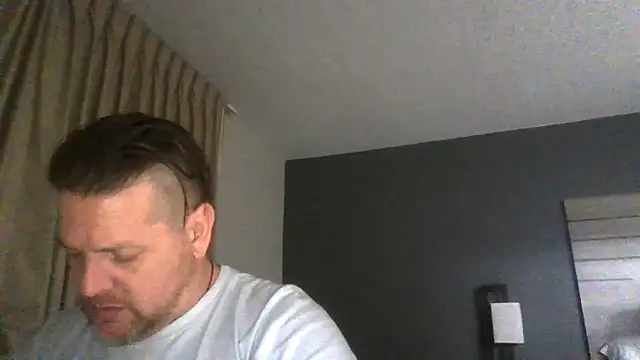 Snapshot of Buddy_Cuck chatting on March 5, 2026, 2:29 am Buddy Cuck online show from March 5, 2026, 2:29 am