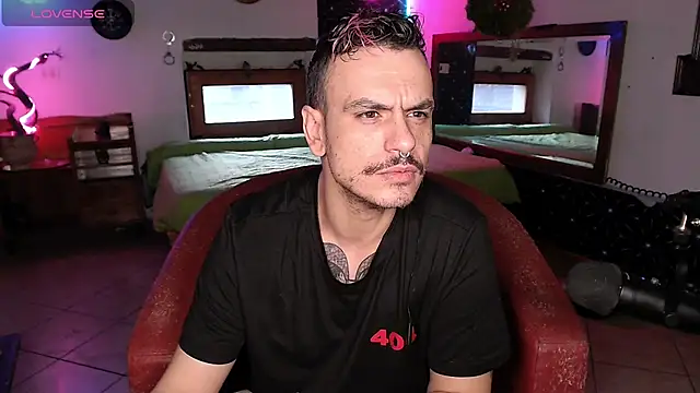 Snapshot of cek_186 chatting on December 18, 2024, 7:36 am cek 186 online show from December 18, 2024, 7:36 am