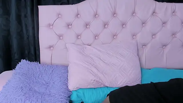 Applehot LRR online show from February 8, 2025, 8:31 am