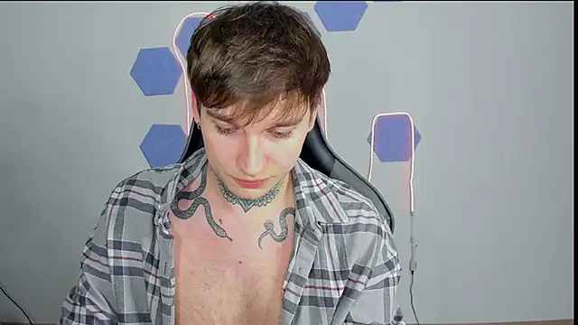 Snapshot of Chris_Tyson chatting on December 4, 2024, 5:22 pm Chris Tyson online show from December 4, 2024, 5:22 pm