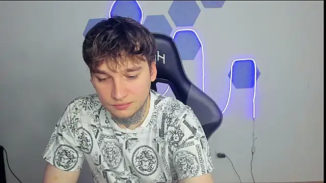 Snapshot of Chris_Tyson chatting on December 9, 2024, 11:04 am Chris Tyson online show from December 9, 2024, 11:04 am